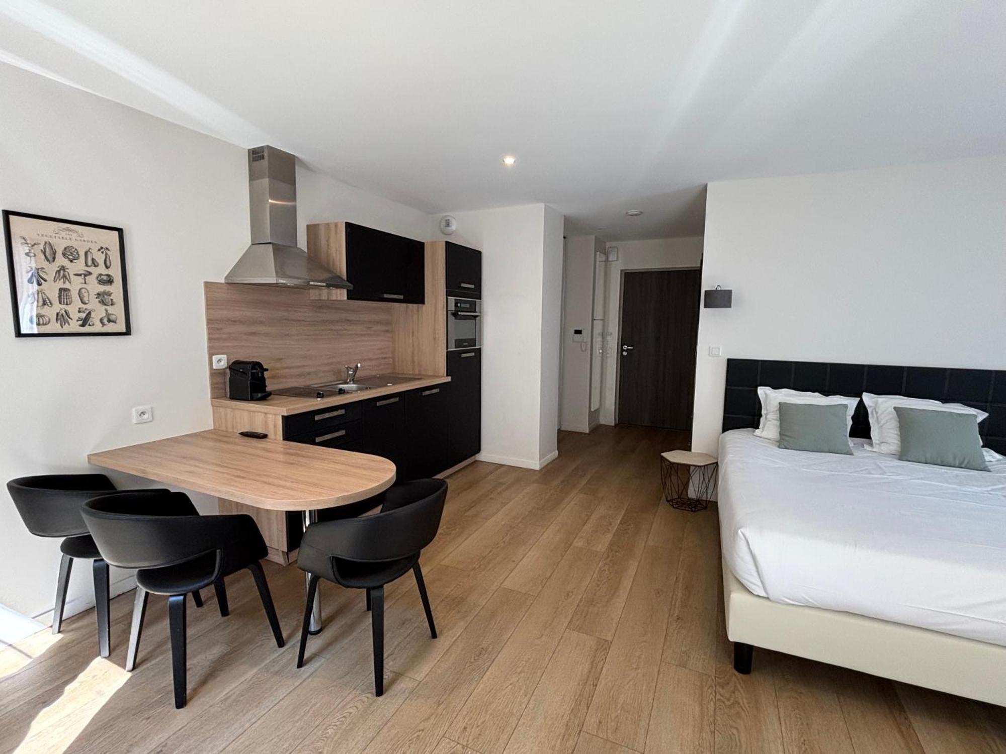 Les Maisons D'Eugene Appart'Hotel - Centre Historique Honfleur Exteriér fotografie